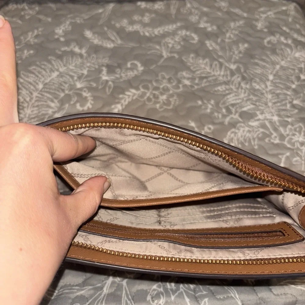 MICHAEL KORS SHEILA SMALL MINI CROSSBODY BAG PURSE HANDBAG * Missing Strap *